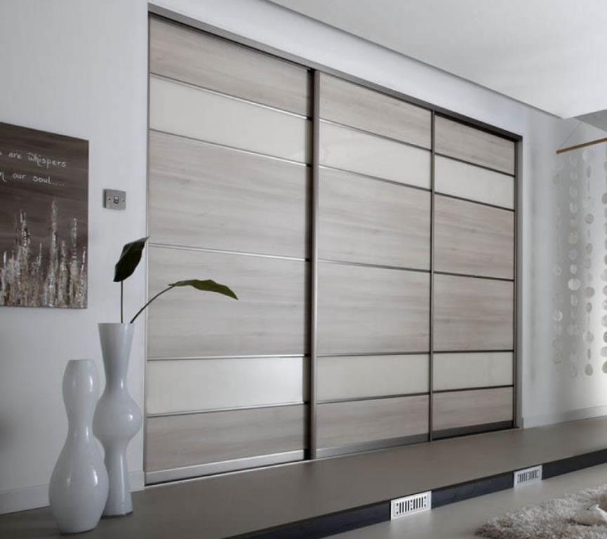 Плюсы и минусы встроенного шкафа-купе Плюсы и минусы встроенного шкафа-купе